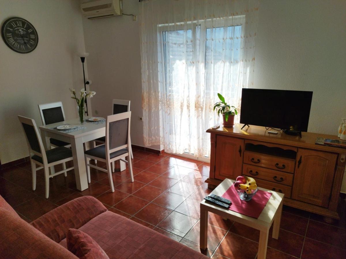 Milka Apartment Kotor Extérieur photo