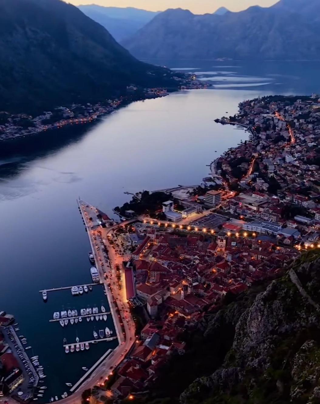 Milka Apartment Kotor Extérieur photo